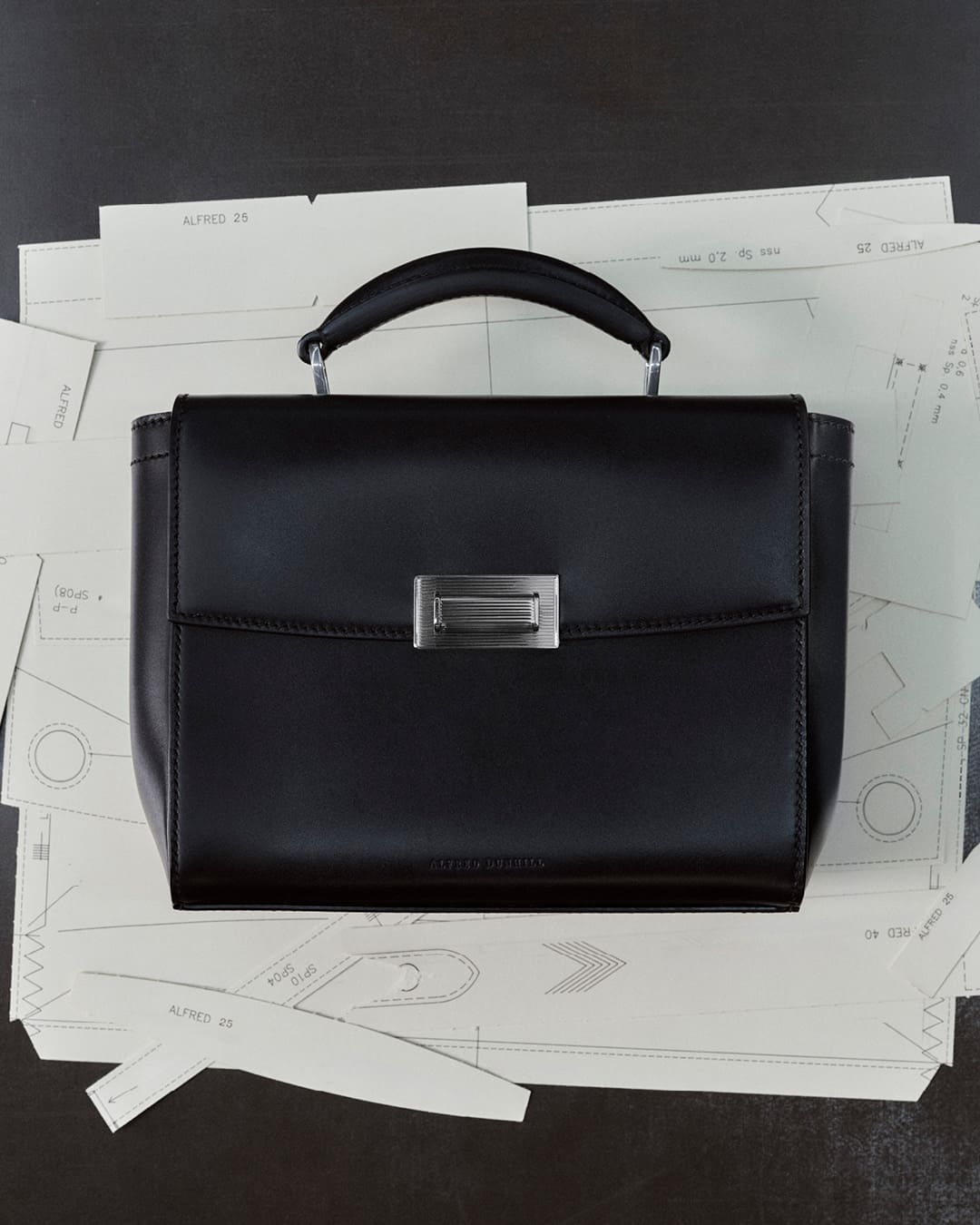 dunhill-alfred-leather-bag